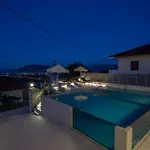 Theretro, With Superb View וילה