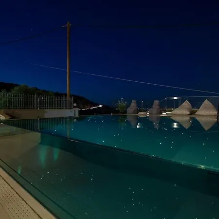 Villa Theretro, With Superb View Apolpaina